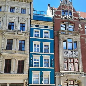 academus-pub-apartments.hotelswroclaw.com/